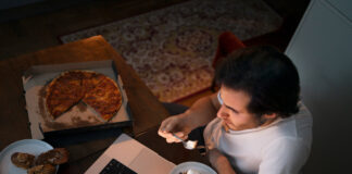 Why Evening Meals Can Feel Heavier