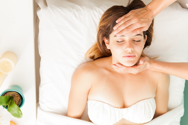 Turn Back Time: The Skin Benefits of Daily Facial Massage