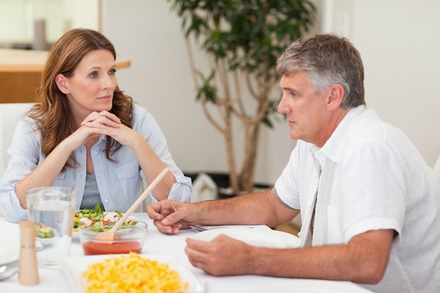 the-connection-between-diet-and-mental-wellbeing-in-your-40s-1839154