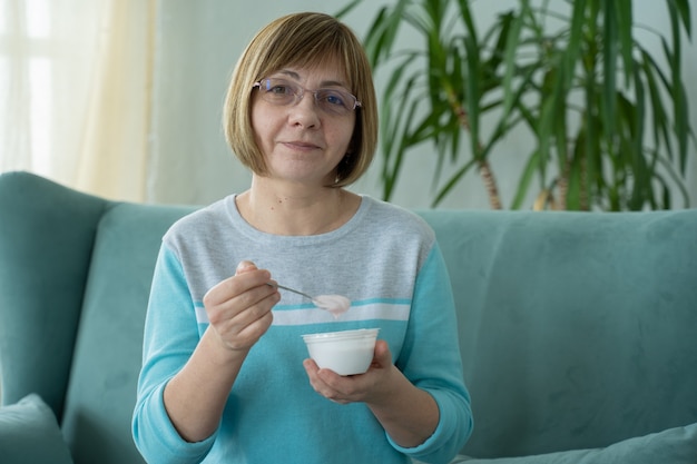 the-power-of-probiotics-how-they-benefit-you-after-40-13486882