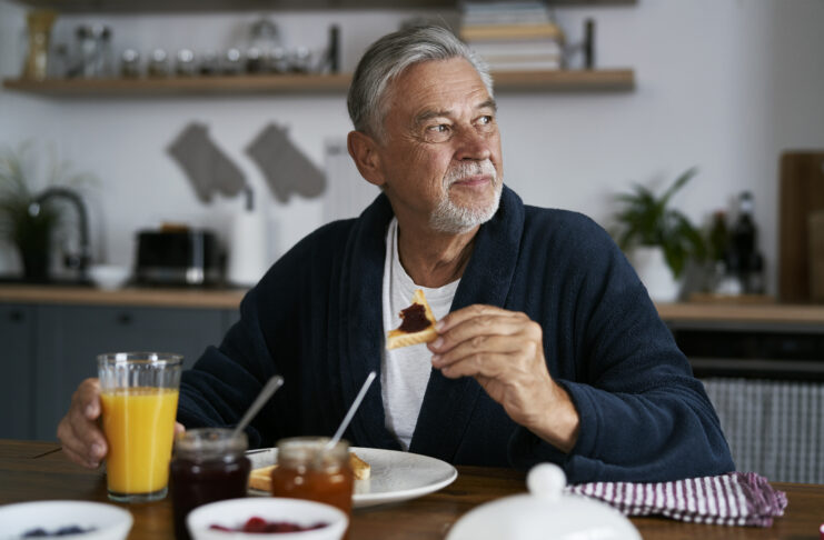 Your Breakfast Order Determines Arthritis Risk