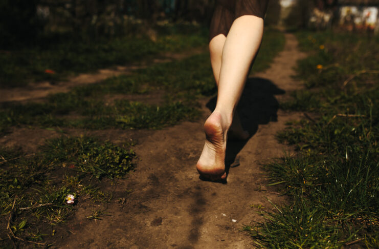 Barefoot Walking Rebuilds Collapsed Arches